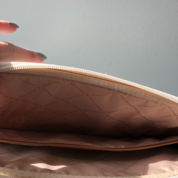 Michael Kors Large Jet Set Laptop Case Sleeve White Logo NWOT - Picture 5 of 6